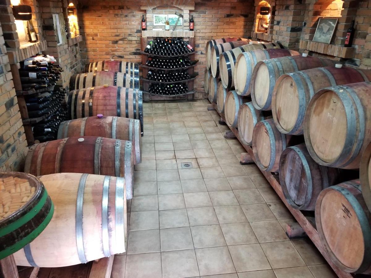 Wellness B&B Winery Sontacchi Kutjevo Exterior foto